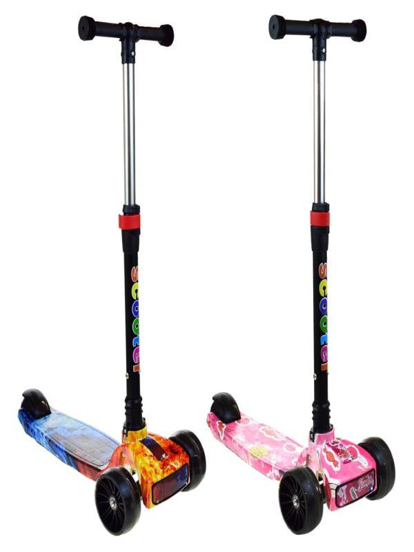 RENKLİ IŞIKLI SESLİ SCOOTER KM505