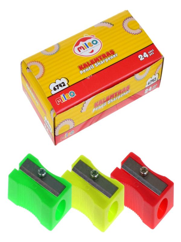 STANDART KALEMTIRAŞ PLASTİK DÖRTGEN 6742